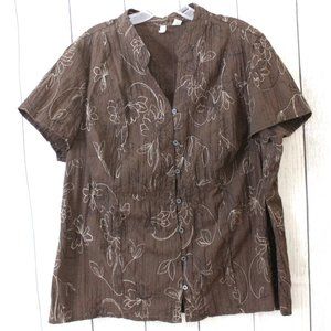 ST. JOHNS BAY Fitted Embroidered V-neck Button Front Shirt